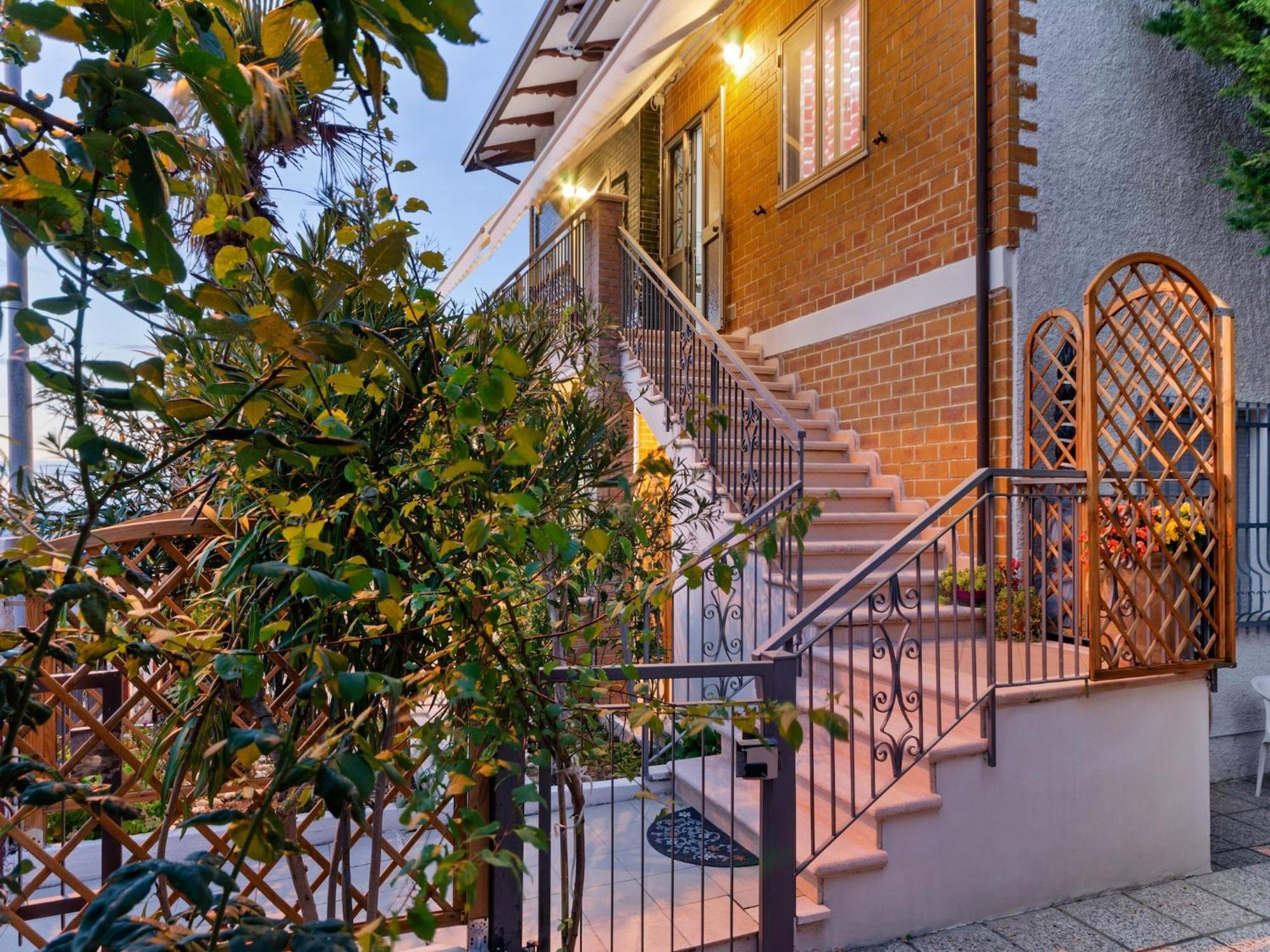 Pleasant Apartment With Courtyard Saludecio Exteriér fotografie