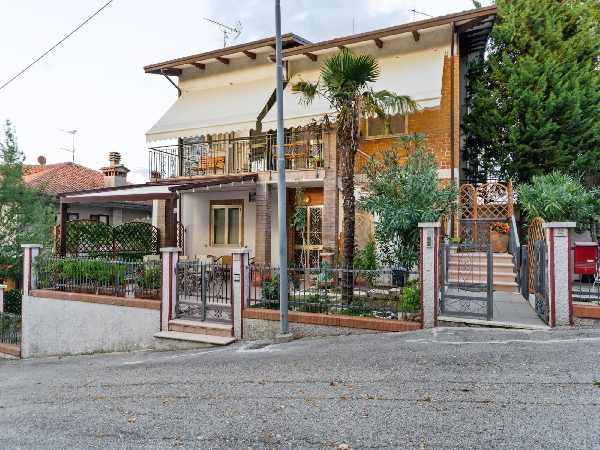 Pleasant Apartment With Courtyard Saludecio Exteriér fotografie