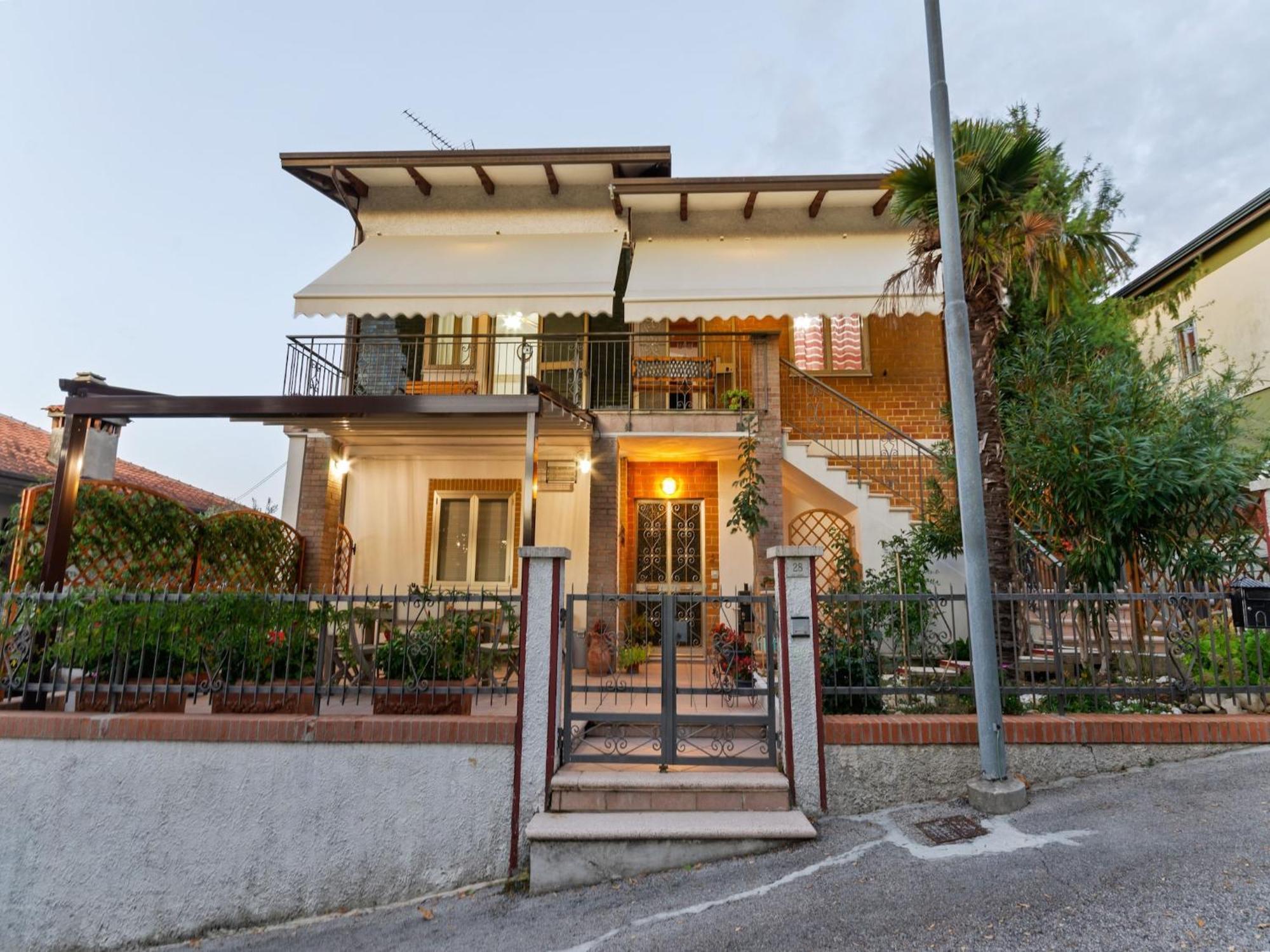 Pleasant Apartment With Courtyard Saludecio Exteriér fotografie